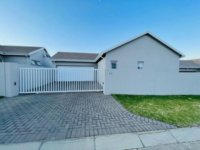 Townhouse For Rent In Blue Hills, Midrand