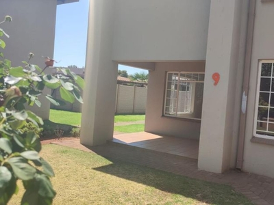 2 Bedroom townhouse - sectional to rent in Golf Park, Meyerton