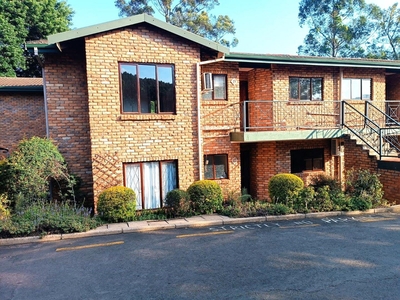 3 Bedroom Apartment / flat to rent in Chase Valley Downs