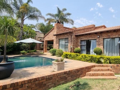 4 Bedroom cluster to rent in North Riding, Randburg