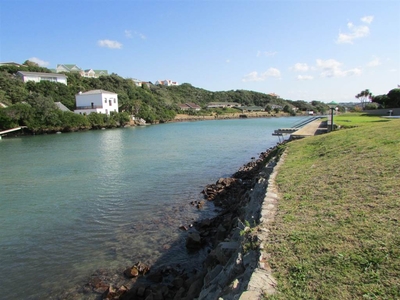 560 m² Land available in Royal Alfred Marina