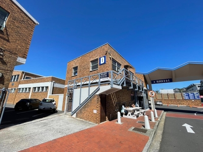70m² Office To Let in Block D, Maitland