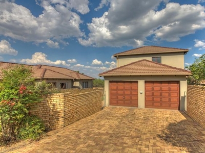 3 Bedroom Townhouse For Sale in Northgate