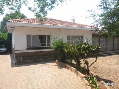 Large house to let OR for sale Delville Germiston