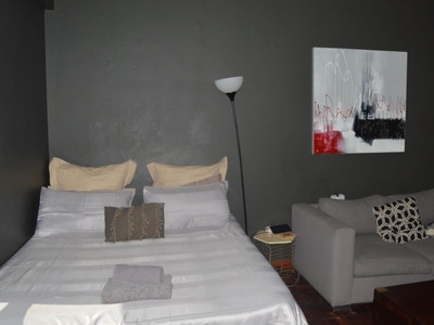 0.5 Bedroom Apartment For Sale in Jeppestown