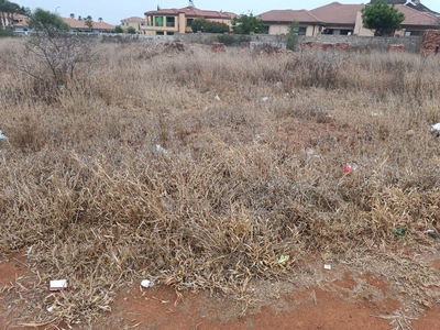1,022m² Vacant Land For Sale in Serala View