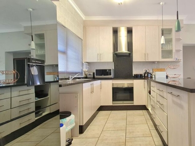 2 Bedroom apartment for sale in Key West Estate, Hartbeespoort