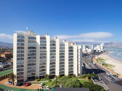 2 Bedroom Apartment For Sale in Strand North