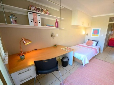 2 Bedroom apartment for sale in Universitas, Bloemfontein