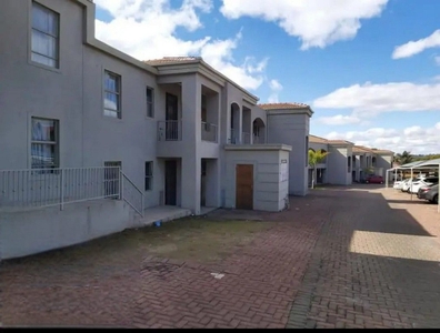 2 Bedroom Sectional Title For Sale in Del Judor
