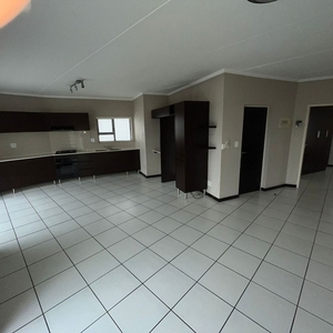 2 Bedroom Sectional Title For Sale in Greenstone Hill
