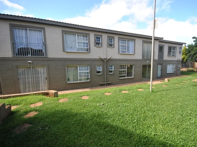 2 Bedroom Townhouse For Sale in Sunnyridge