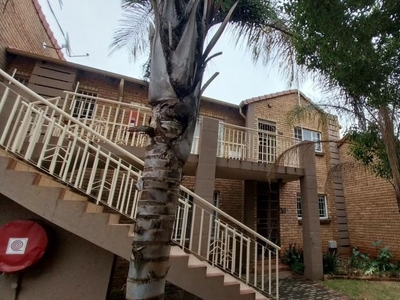 3 Bedroom apartment for sale in Die Hoewes, Centurion