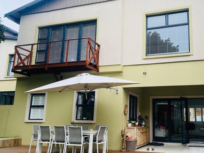 3 Bedroom duplex townhouse - sectional for sale in Prestondale, Umhlanga