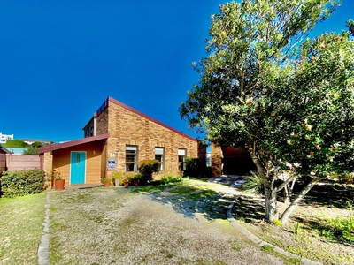 3 Bedroom House Sold in Pearly Beach