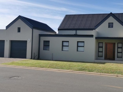 3 Bedroom house rented in Silwerstrand Golf And River Estate, Robertson