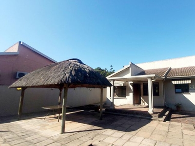 3 Bedroom townhouse - sectional for sale in Avoca, Durban