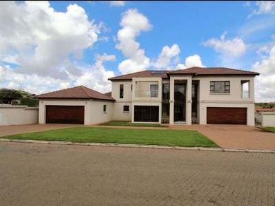 5 Bedroom Freehold To Let in Lilyvale Estate