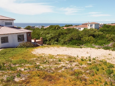 785m² Vacant Land For Sale in Santareme