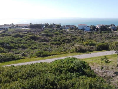 825m² Vacant Land For Sale in Santareme