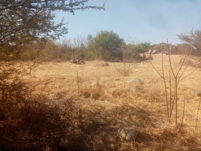 930m² Vacant Land For Sale in Brits Central