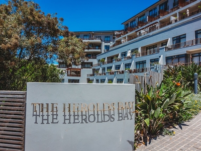 2 Bedroom Apartment For Sale in Herolds Bay