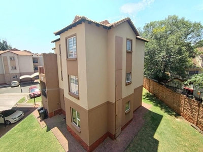 2 Bedroom Townhouse for Sale in Meredale
