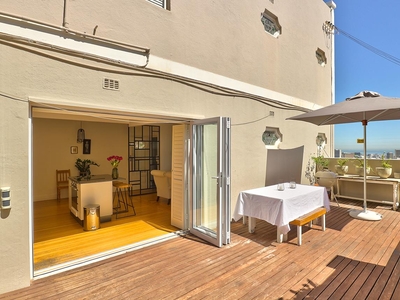 Apartment For Sale in Vredehoek