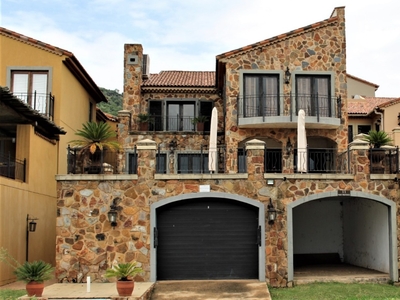 House For Sale in Estate D' Afrique