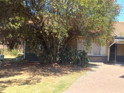 House For Sale in Vereeniging Central