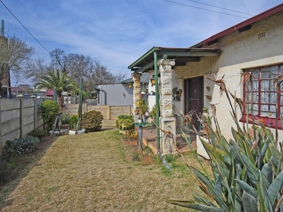House in Roodepoort North For Sale