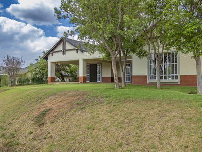 Retirement Property for sale with 3 bedrooms, Waterfall Valley Mature Lifestyle Estate, Midrand