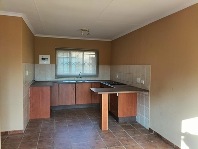 Townhouse For Sale in Witpoortjie