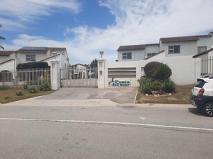 3 Bedroom Townhouse to Rent in Bluewater Bay