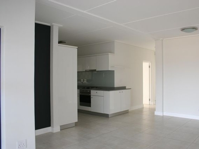 2 Bedroom Apartment To Let in The Polofields