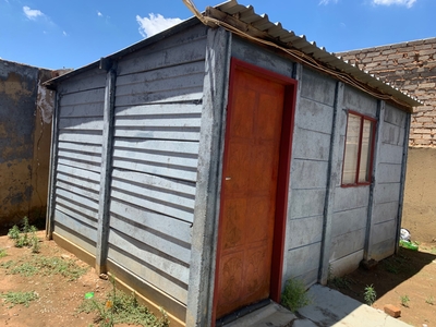 2 bedroom house for sale in Tsakane