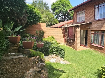 3 Bedroom Duplex Sold in Garsfontein