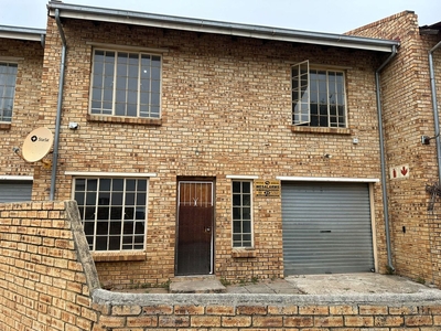 3 Bedroom Townhouse Rented in Bo-dorp
