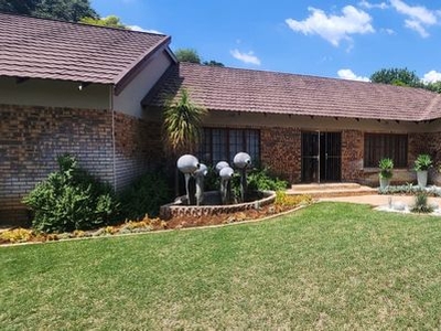 4 Bedroom Freehold For Sale in Brits Central