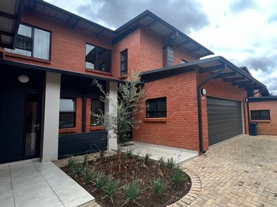 3 Bedroom Duplex For Sale in Six Fountains Estate