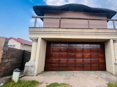 4 Bedroom house to rent in Duvha Park, Witbank