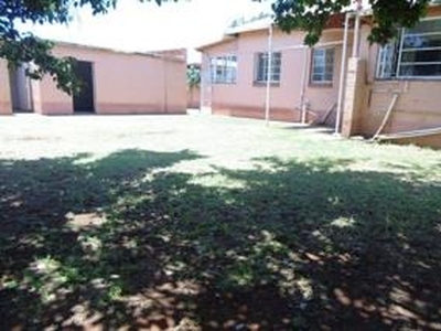 3 Bedroom House in Selection Park For Sale