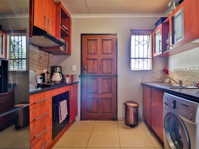 2 bedroom house for sale in Soweto