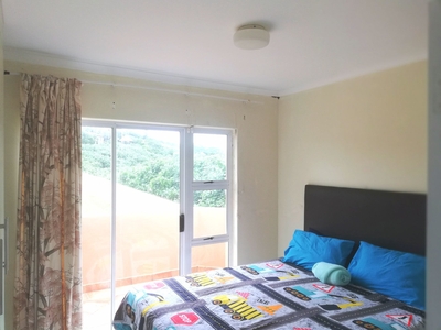 3 bedroom apartment to rent in Woodgrange