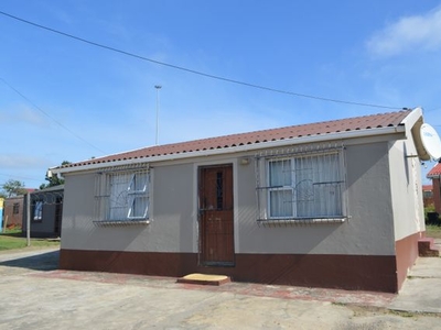 2 Bedroom Freehold For Sale in Mdantsane