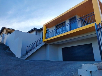 3 Bedroom House For Sale in Everest Heights