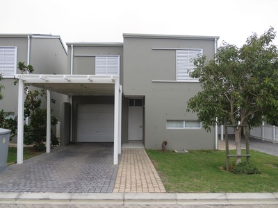 3 Bedroom Townhouse Rented in Somerset Lakes