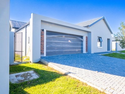 House For Sale in Paarl South