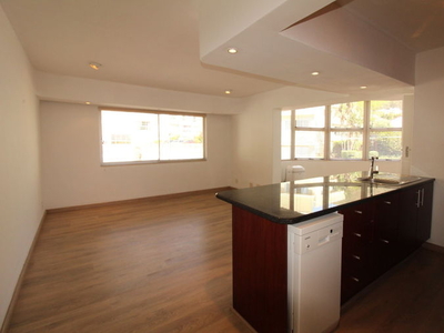 Two bedroom Fresnaye apartment