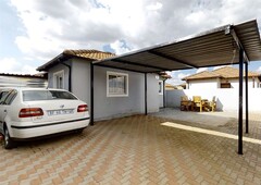 3 Bedroom House For Sale in Buhle Park